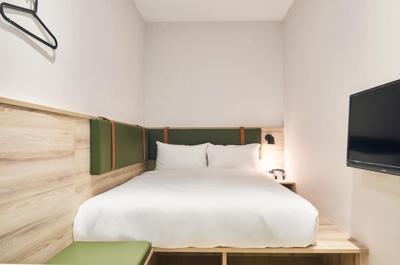 Check Inn Express New Taipei Tamsui Exterior photo