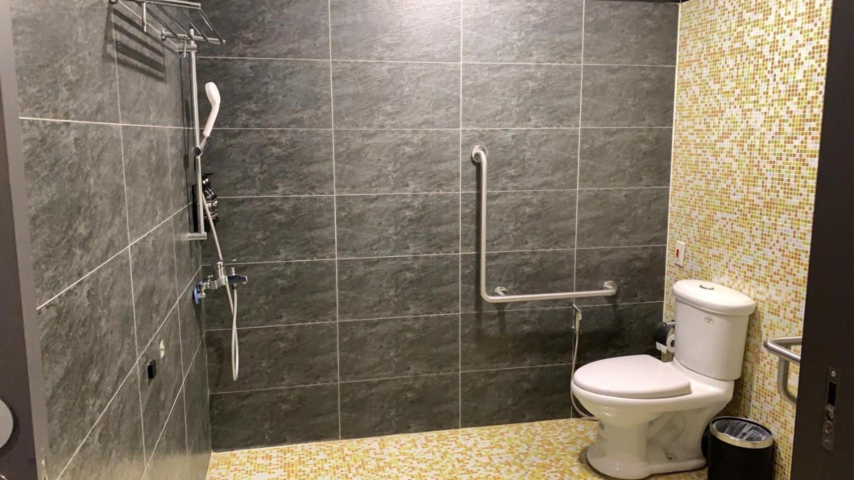 Check Inn Express New Taipei Tamsui Room photo