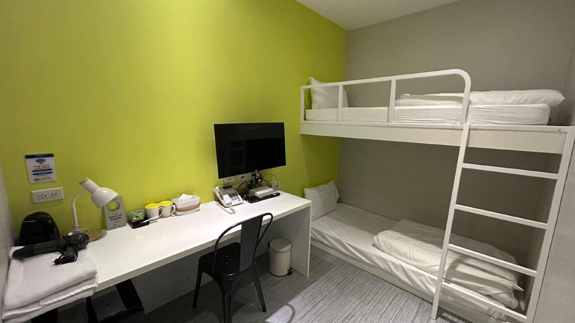Check Inn Express New Taipei Tamsui Exterior photo